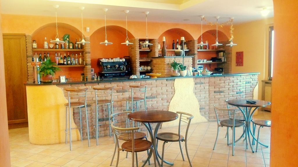 Hotel Ristorante El Caracol Mulazzo Dış mekan fotoğraf
